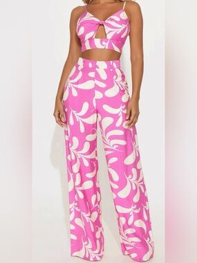 2 Piece Fashion Nova Pink Floral Set